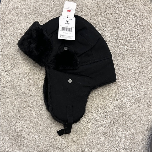 NWT outdoor winter hat - Picture 2 of 2